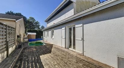 House 5 rooms of 133 m² in Eysines (33320)