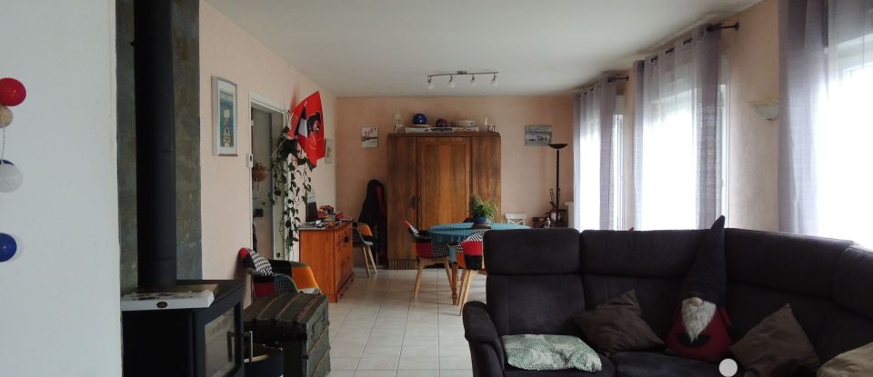 House 6 rooms of 145 m² in Gouvix (14680)