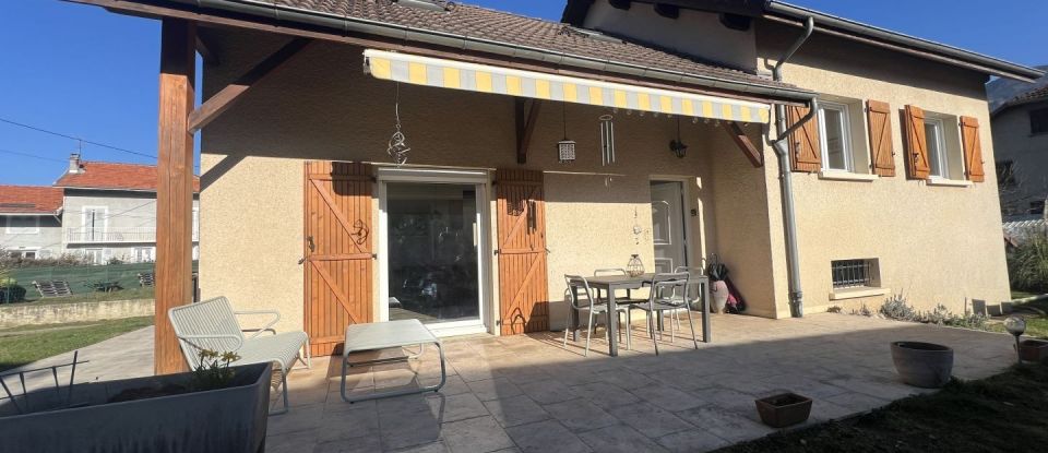 House 6 rooms of 148 m² in Pontcharra (38530)