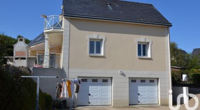 Maison traditionnelle 10 pièces de 190 m² à La Richardais (35780)