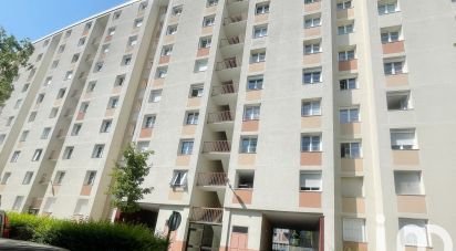 Appartement 4 pièces de 66 m² à Créteil (94000)