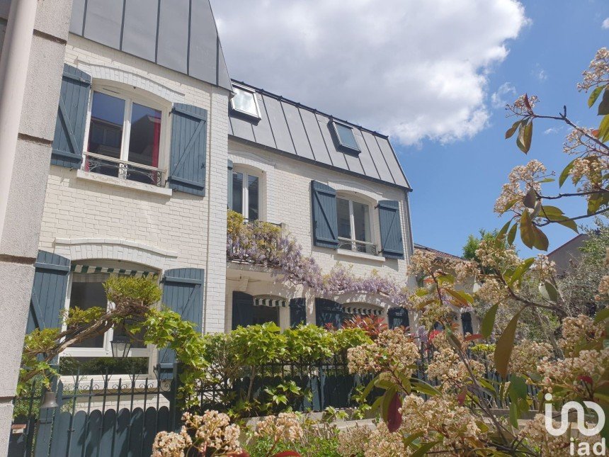 Maison 8 pièces de 172 m² à La Garenne-Colombes (92250)