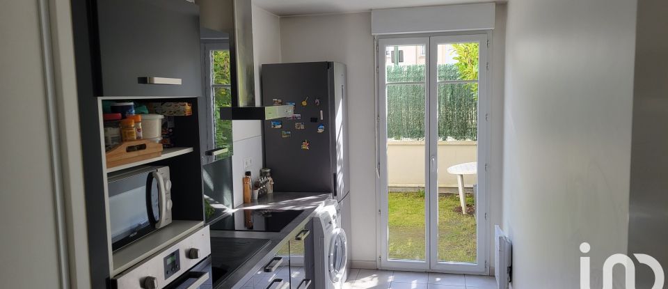 Apartment 2 rooms of 54 m² in Villebon-sur-Yvette (91140)