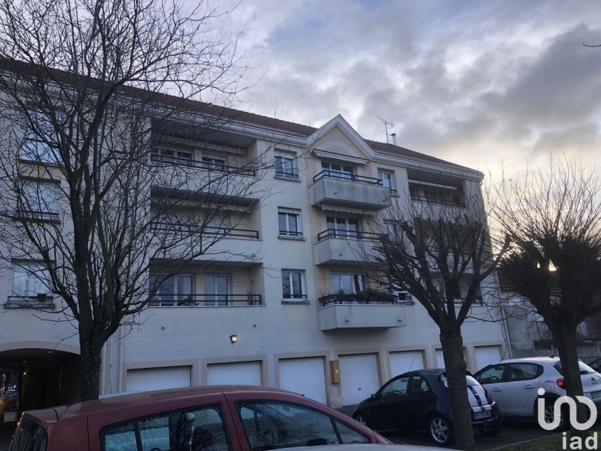 Apartment 4 rooms of 80 m² in Villeneuve-le-Roi (94290)