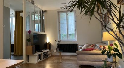 House 6 rooms of 121 m² in Tours (37000)