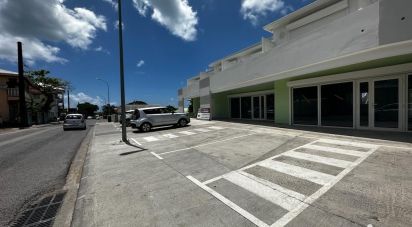 Retail property of 73 m² in Saint-Martin (97150)