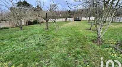 Land of 971 m² in Fontaine-la-Guyon (28190)