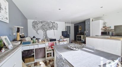 Appartement 2 pièces de 62 m² à Bordeaux (33000)