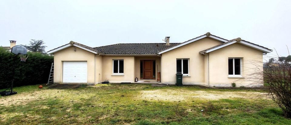 House 6 rooms of 141 m² in Saint-Magne-de-Castillon (33350)