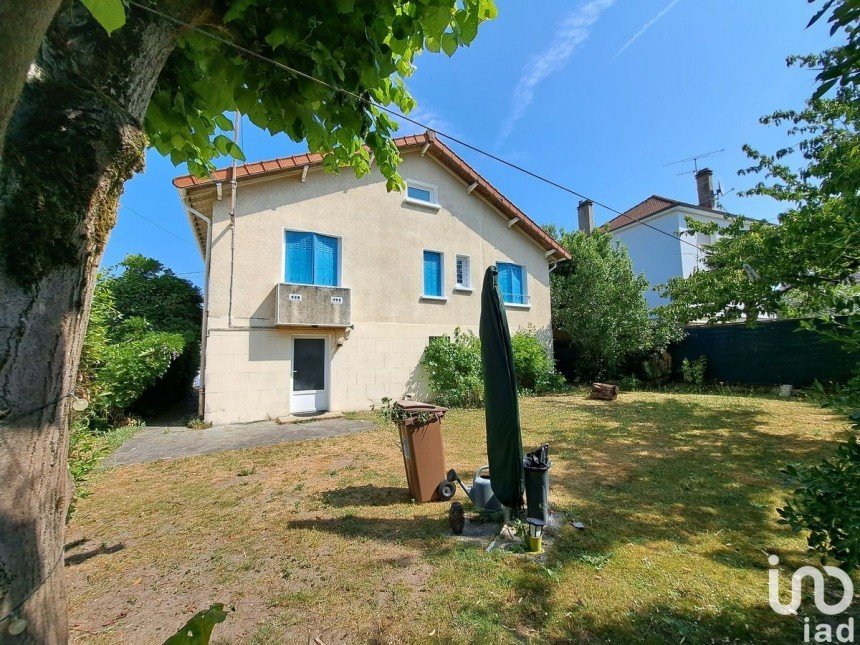 House 6 rooms of 104 m² in Montgeron (91230)