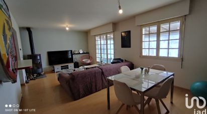 Maison 7 pièces de 122 m² à Saint-Nolff (56250)