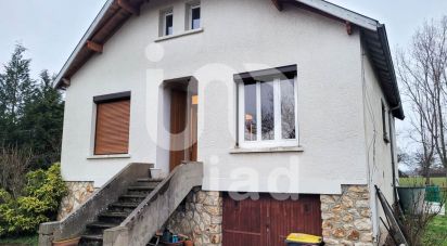 House 4 rooms of 88 m² in Villefranche-d'Allier (03430)