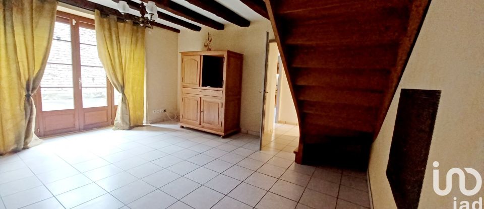 House 8 rooms of 237 m² in Montigny-Mornay-Villeneuve-sur-Vingeanne (21610)