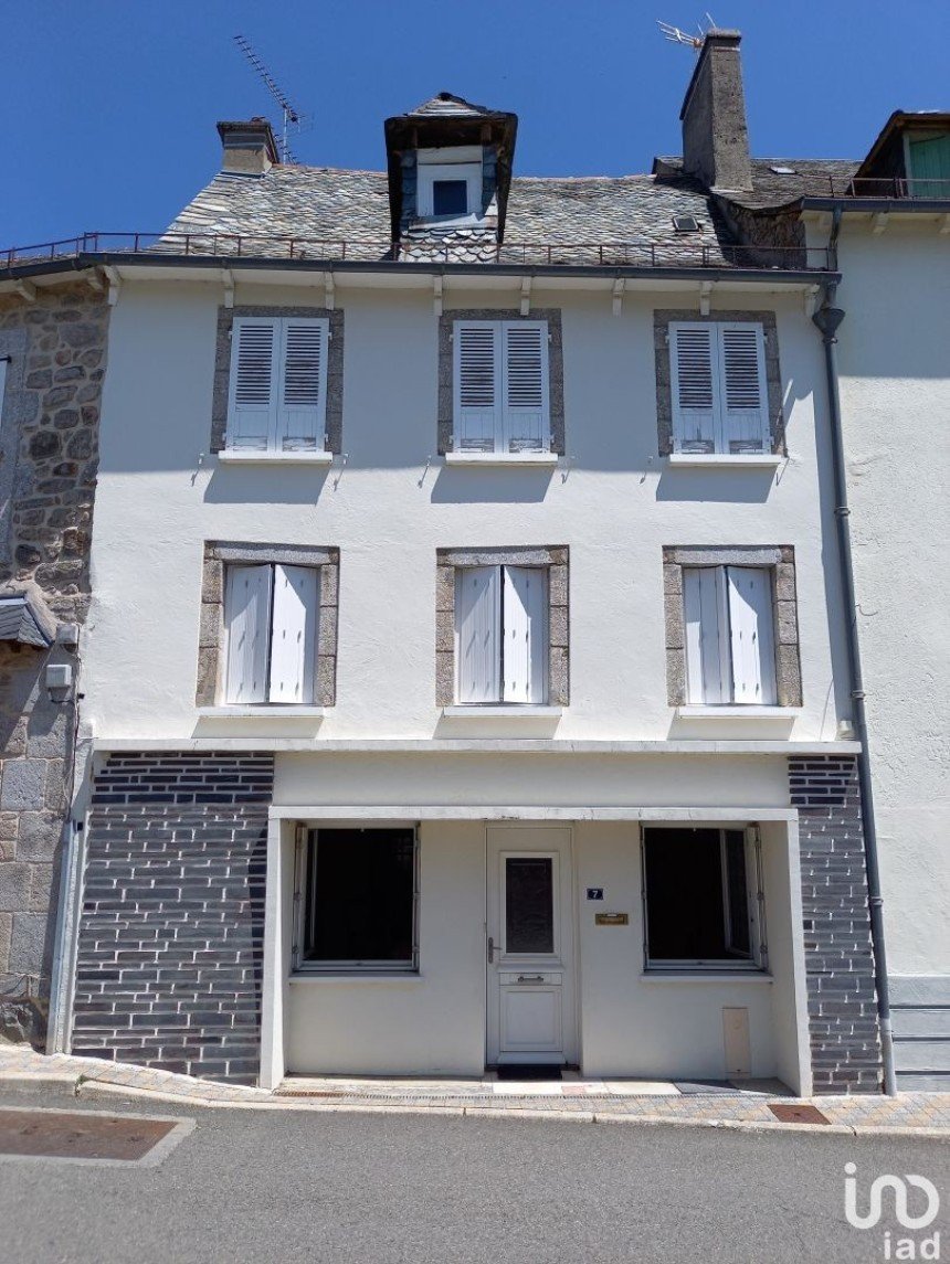 Maison 5 pièces de 160 m² à Saint-Amans-des-Cots (12460)