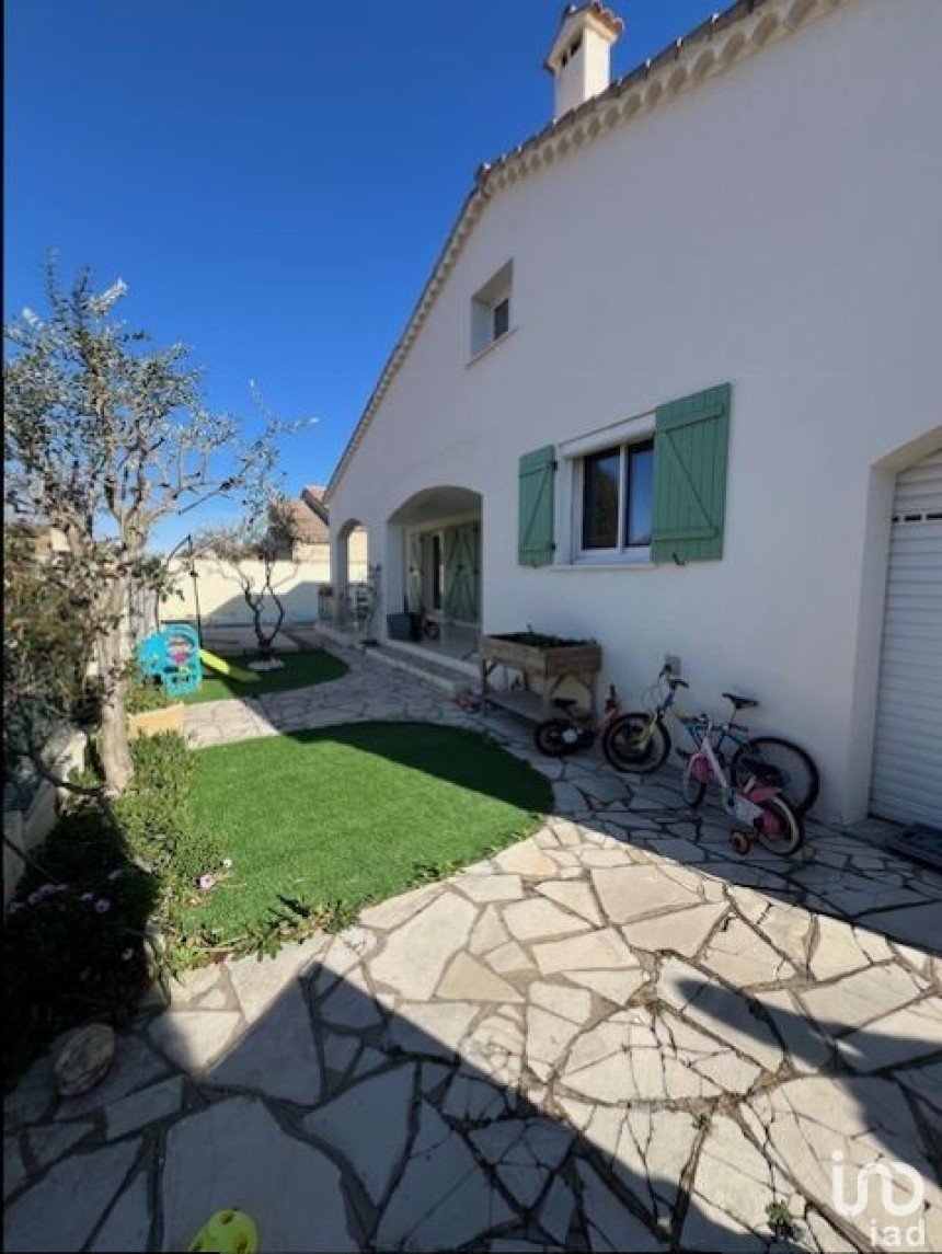 House 9 rooms of 197 m² in Caissargues (30132)