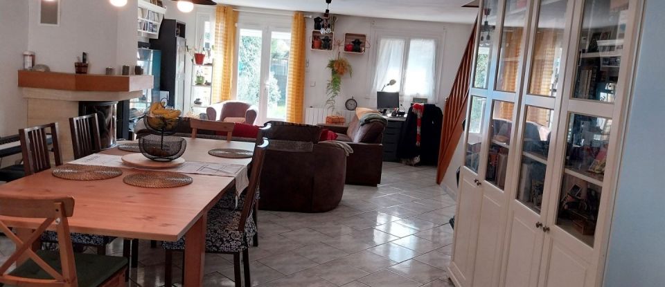 House 4 rooms of 85 m² in Chelles (77500)