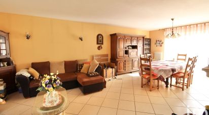 House 6 rooms of 135 m² in Champvallon (89710)