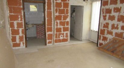 House 3 rooms of 60 m² in Bressuire (79300)
