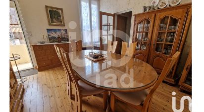 Traditional house 8 rooms of 212 m² in Lagord (17140)