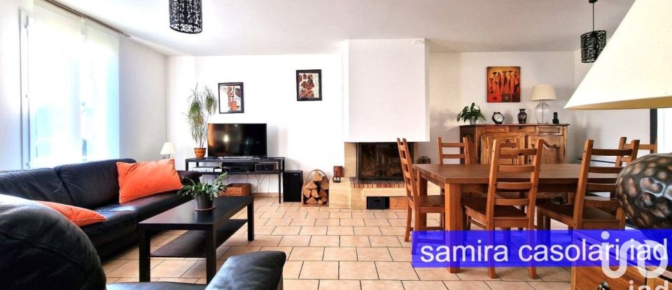 House 6 rooms of 131 m² in Briis-sous-Forges (91640)