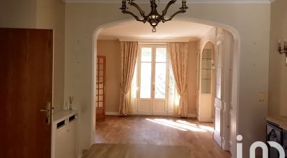 House 9 rooms of 222 m² in La Châtre (36400)
