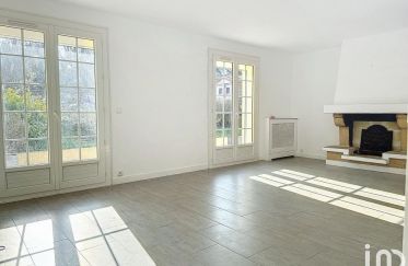 House 7 rooms of 195 m² in Domont (95330)