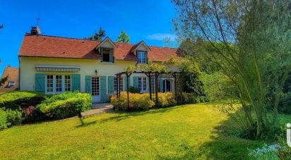 House 6 rooms of 145 m² in Morainvilliers (78630)