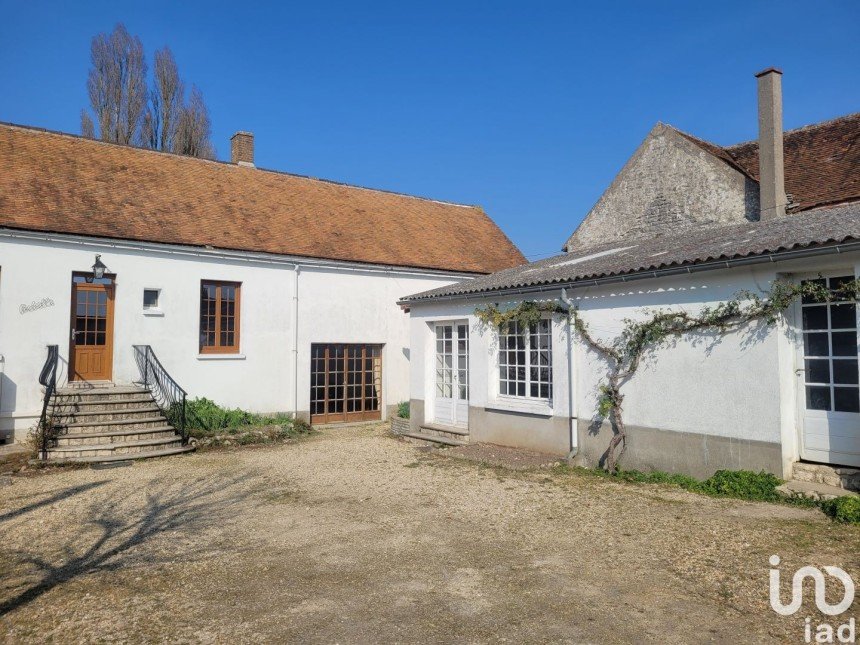 House 4 rooms of 211 m² in Barville-en-Gâtinais (45340)