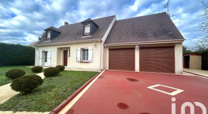Traditional house 7 rooms of 163 m² in Boynes (45300)