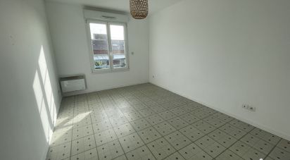 Apartment 3 rooms of 75 m² in Crèvecœur-le-Grand (60360)