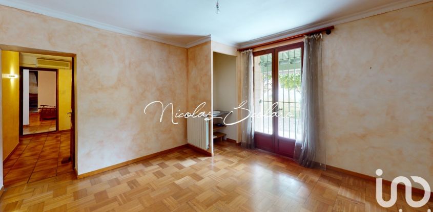Traditional house 7 rooms of 227 m² in - (84130)