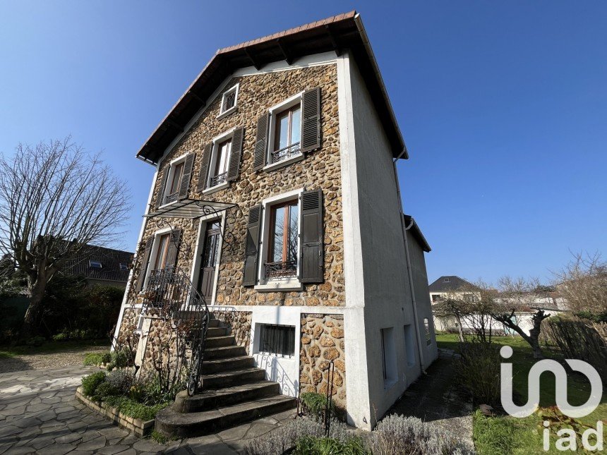 Traditional house 6 rooms of 125 m² in Rosny-sous-Bois (93110)