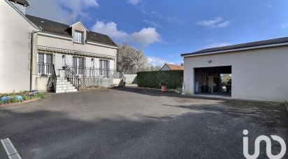 Maison traditionnelle 5 pièces de 140 m² à Montreuil-en-Touraine (37530)