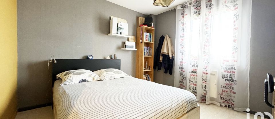 House 8 rooms of 155 m² in Saint-Just-Saint-Rambert (42170)