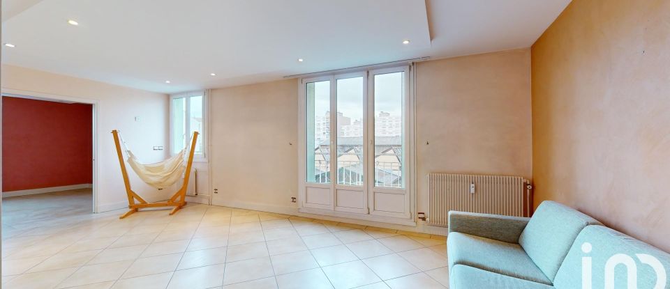 Apartment 4 rooms of 81 m² in Villeurbanne (69100)