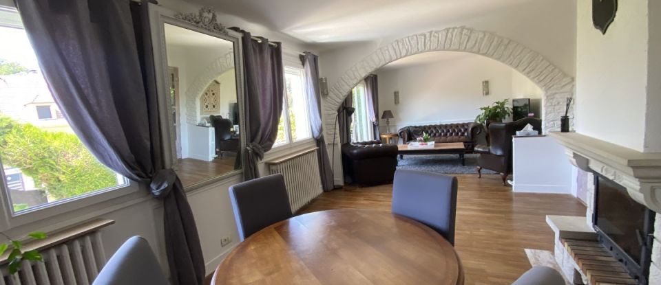 House 7 rooms of 167 m² in Morsang-sur-Orge (91390)