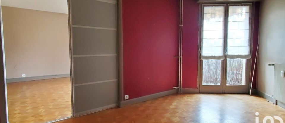 Apartment 5 rooms of 92 m² in Ussel (19200)