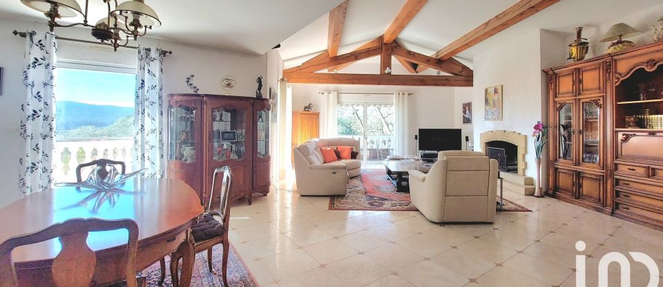 Traditional house 5 rooms of 159 m² in Hyères (83400)