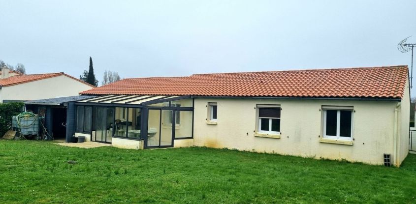 House 5 rooms of 109 m² in Chantonnay (85110)