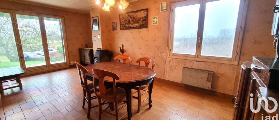 House 3 rooms of 60 m² in Mézériat (01660)