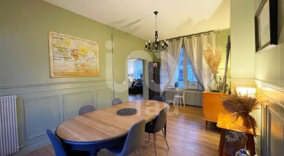 House 8 rooms of 180 m² in Grandvilliers (60210)