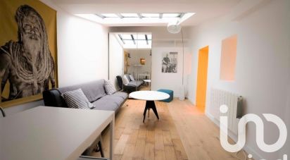 Studio 1 room of 34 m² in Paris (75017)