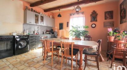 House 5 rooms of 78 m² in Calmels-et-le-Viala (12400)