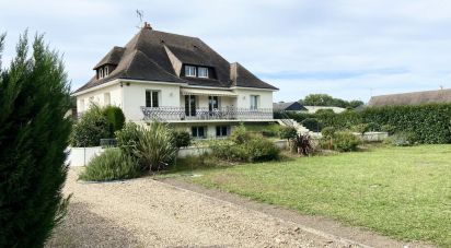 House 10 rooms of 250 m² in Amboise (37400)