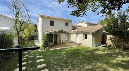House 5 rooms of 123 m² in Lormont (33310)