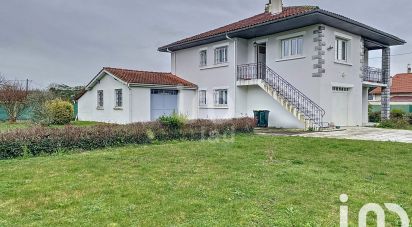 House 6 rooms of 103 m² in Lescar (64230)