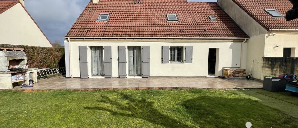House 7 rooms of 124 m² in Roissy-en-Brie (77680)