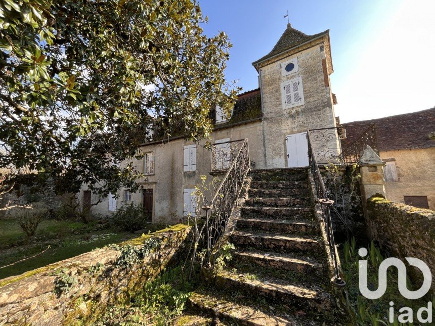 Mansion 10 rooms of 538 m² in Saint-Médard-de-Presque (46400)