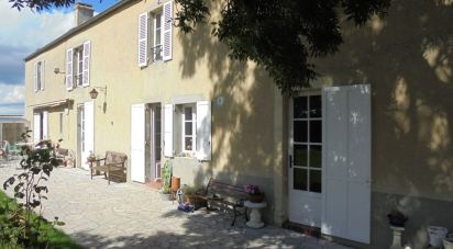House 7 rooms of 187 m² in - (14520)