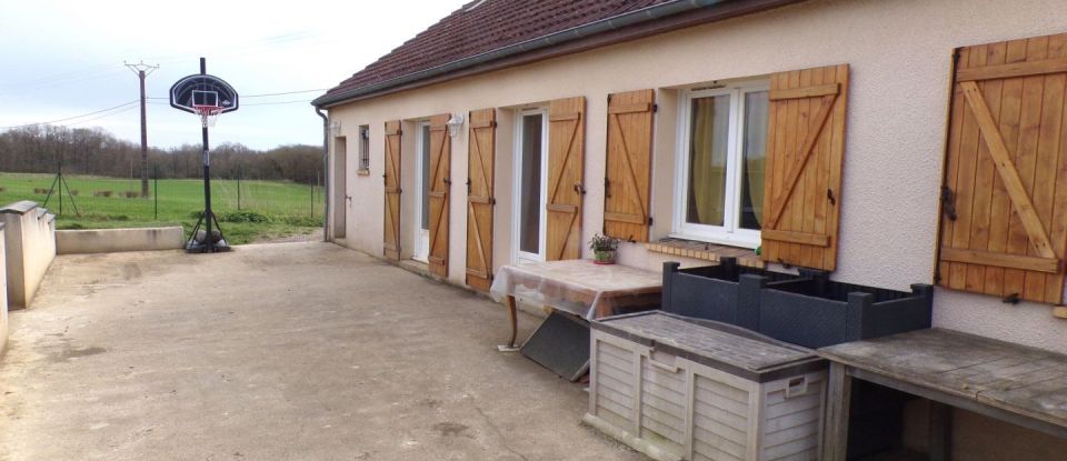 House 5 rooms of 99 m² in Villeneuve-sur-Yonne (89500)